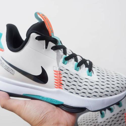 Jual Sepatu Basket Nike Lebron Witness 