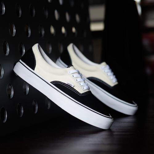vans era two tone black true white