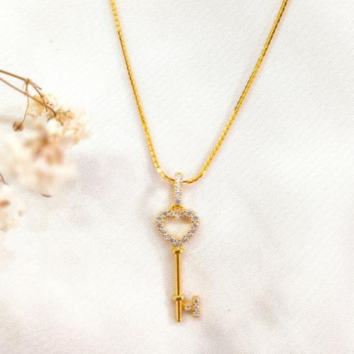 Jual Kalung Wanita Liontin Kunci Permata Necklace Key Zirkon Gold Emas Asli Kota Makassar Toko Emas Tokopedia Jual Kalung Wanita Liontin Kunci Permata Necklace Key Zirkon Gold Emas Asli Kota Makassar Toko Emas Tokopedia