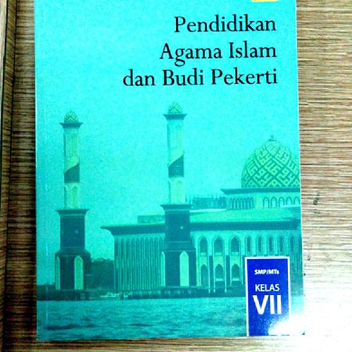 Foto Produk BUKU PENDIDIKAN AGAMA ISLAM KELAS 7 SMP MTS dari DUTA BUKU PELAJARAN UMUM