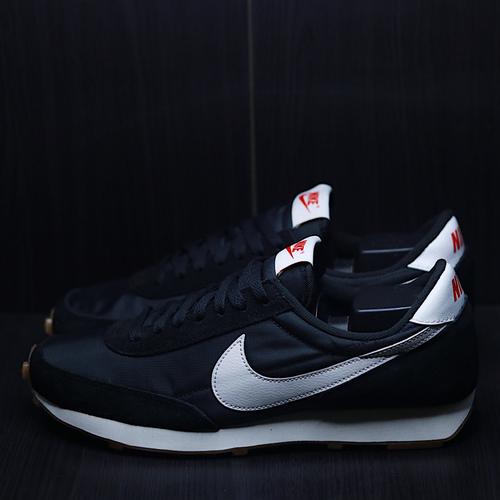nike daybreak sp black
