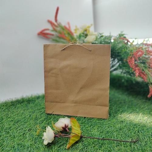 Gambar Tas Kertas Kraft Coklat Polos Tas Belanja Tas Hadiah 19 x 8 x 22 dari Rahmah Tas Kertas dan Kemasan Kab. Sleman Tokopedia