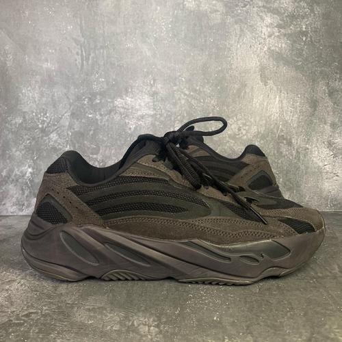 yeezy 500 vanta black
