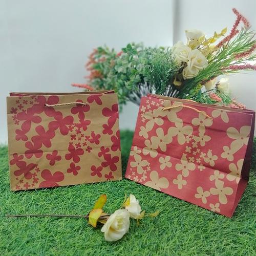 Gambar Tas Kertas Kraft Ringan Kecil Belanja Hadiah Kado 22 x 14 x 18 Merah dari Rahmah Tas Kertas dan Kemasan Kab. Sleman Tokopedia