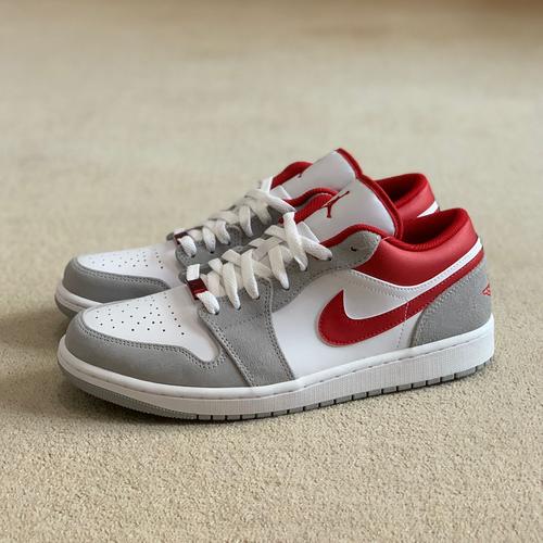 Jual Air Jordan 1 Low SE LT Light Smoke 
