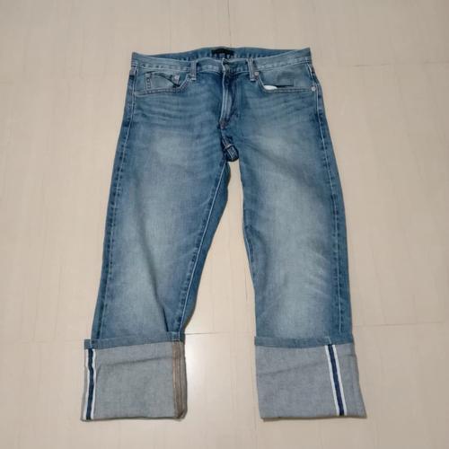 Celana jeans UNIQLO SELVEDGE uk 32 di Fadinastore_new Tokopedia