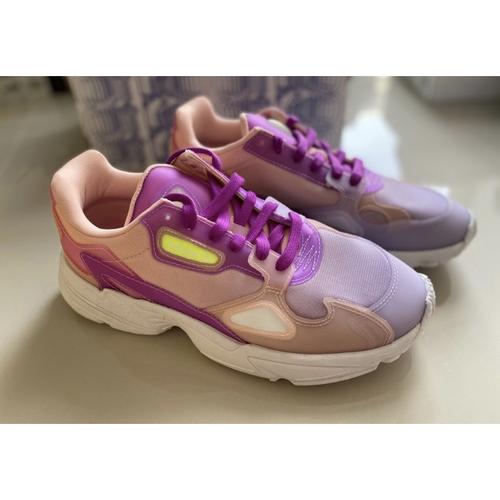 running shoes size 3