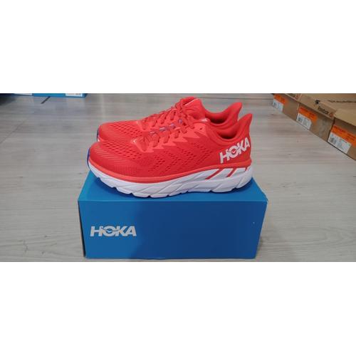 hoka one one clifton 7 wide