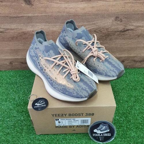 yeezy moon mist