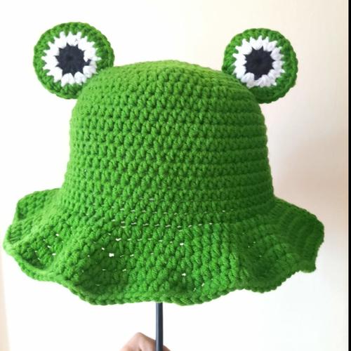 FROG BUCKET HAT RAJUT HANDMADE WANITA 