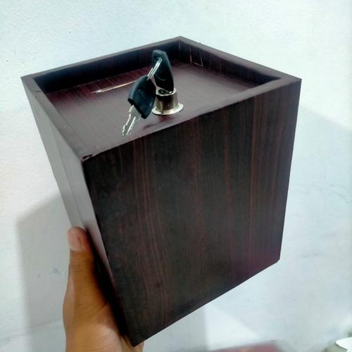 Jual Celengan Besar Motif Kayu (Pakai Kunci) - Gratis biaya packing dus ...