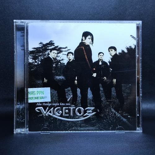 Kop erkaklar jojani yalaydilar