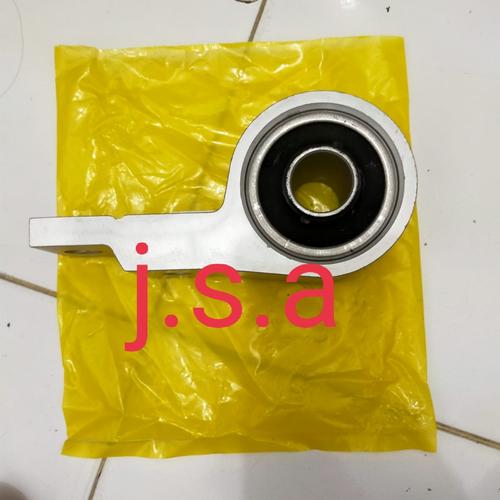 Gambar bushing lower arm/Bosh arm sayap bawah depan besar Nissan Xtrail T30 dari Jaya Sakti Autopart Jakarta Utara Tokopedia