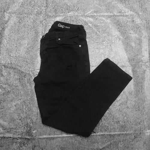Jual Preloved Ripped Jeans GAP 