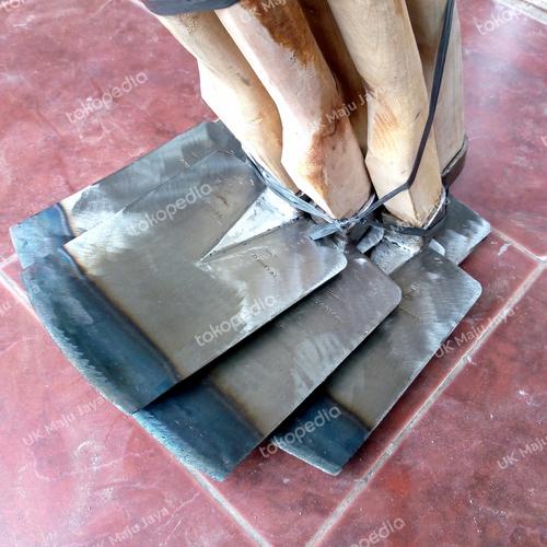 Jual Pacul / Cangkul Baja Tebal Plus Gagang Kayu - Kota Semarang - UK ...