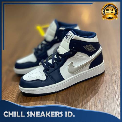 Jordan 1 Midnight Navy CO.JP: Out of the Box - 100wears Sneakers
