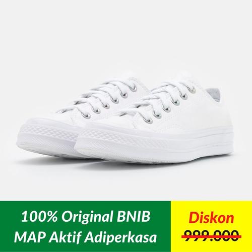 electric aqua converse