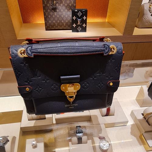 Louis Vuitton Vavin PM M44151 – LuxuryKelly