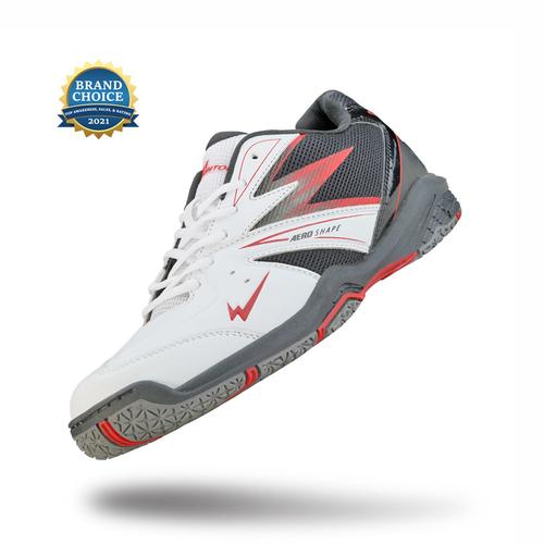 can basketball shoes be used for badminton
