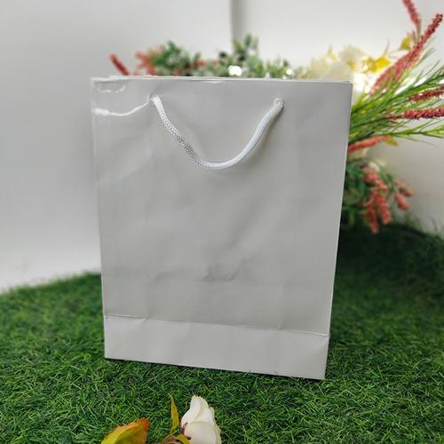 Gambar Tas Kertas Ivori Laminasi Belanja Hadiah Kado Polos Tanpa Motif Kecil dari Rahmah Tas Kertas dan Kemasan Kab. Sleman Tokopedia
