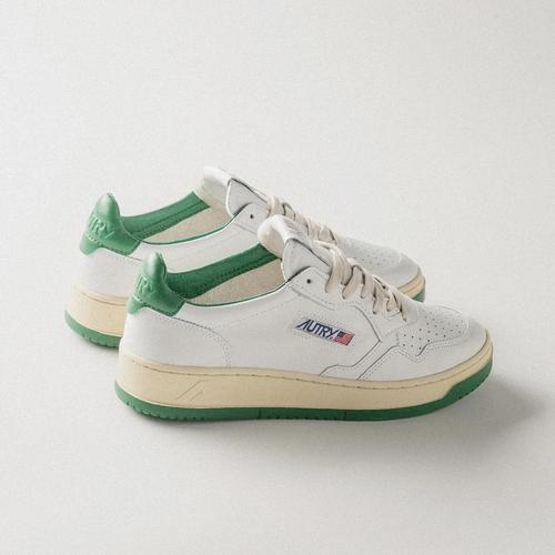 Jual Autry Medalist “White/Green” 100% authentic Kota Bandar