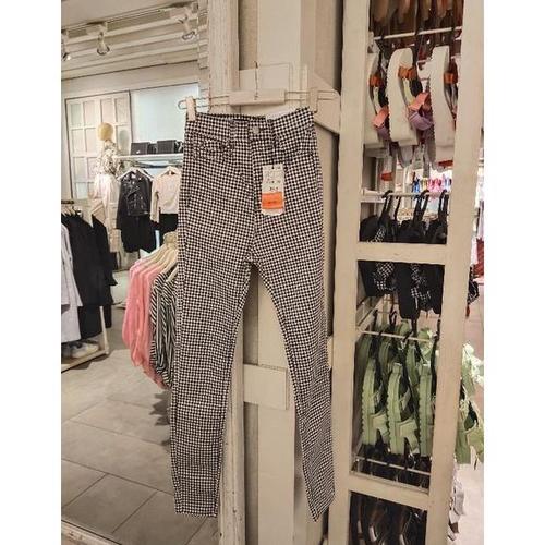 Jual Jeans Mom Slim Fit Motif kotak 