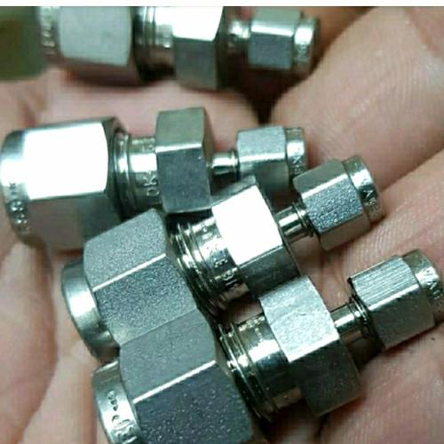 Swagelok SS-400-6 Fitting, Union, 1/4 in Tube OD, Stainless Steel
