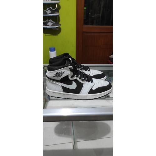 Jual nike air jordan 1 mid black white 