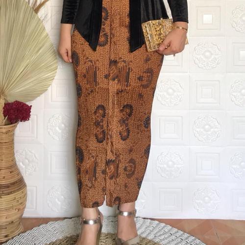 Foto Produk rok plisket motif jokowi merah dari farza olshopp