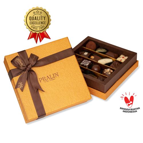 Gambar Cokolat Pralines Exclusive Box 17pcs | Chocolate Monggo | Coklat Gift - Heart 8pcs dari Chocolate Monggo Jakarta Jakarta Selatan Tokopedia