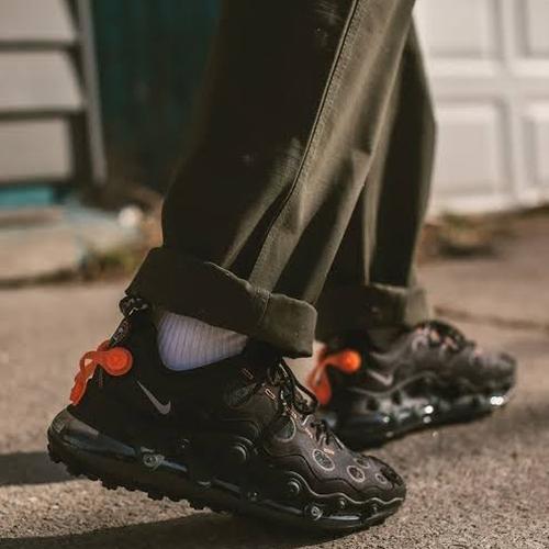 NIKE AIR MAX 720 ISPA FULL BLACK ORANGE 