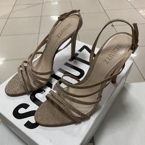 Jual LINEA SCHUTZ HEELS NEW MINI SHINE 