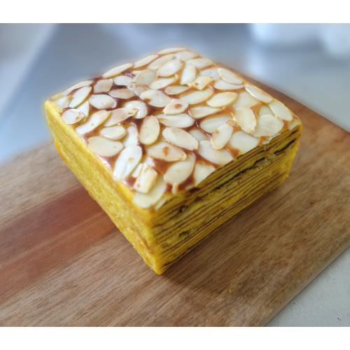 Gambar Kue lapis legit loyang Small ALMOND dari SCROLL Lapis Roll Jakarta Selatan Tokopedia