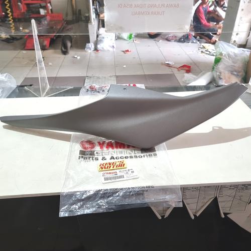 Foto Produk COVER BODY R15, R-15 OLD KANAN ABU (2PK F1741 P3) ASLI YAMAHA dari King'S Motor