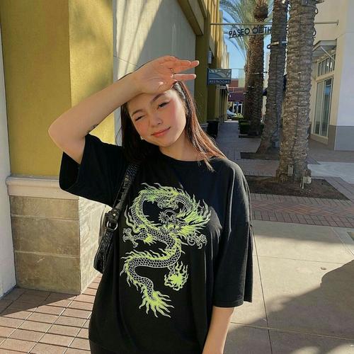 kaos oversize naga aesthetic 