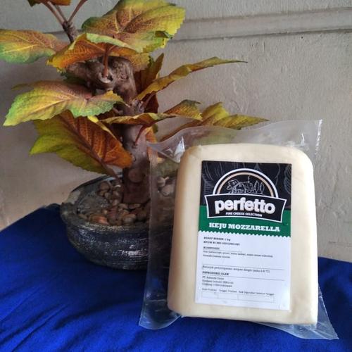 Foto Produk Keju Mozzarella Perfetto 1kg / Mozarella Perfetto Cheese 1 kg dari Wawat Shop