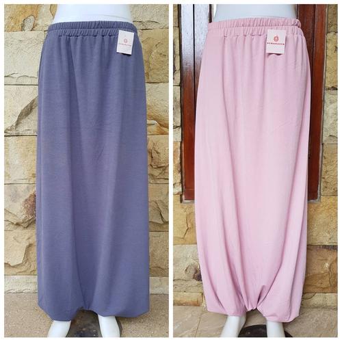 Gambar Rok celana jogger fashion olahraga wanita muslimah akhwat - dusty dari azharasya undefined Tokopedia