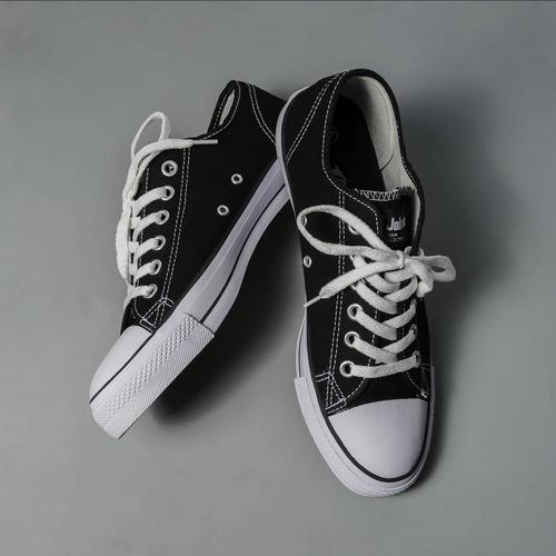 Foto Produk Johnson Basic Lowcut (LC) Black White - 35 dari Johnson Store