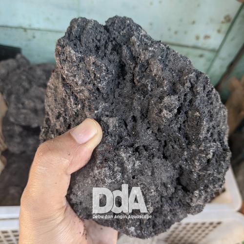 Gambar Batu Lava Hitam / Black Lava Rock / Batu Aquascape dari Debu dan Angin Aquascape Kota Tangerang Selatan Tokopedia