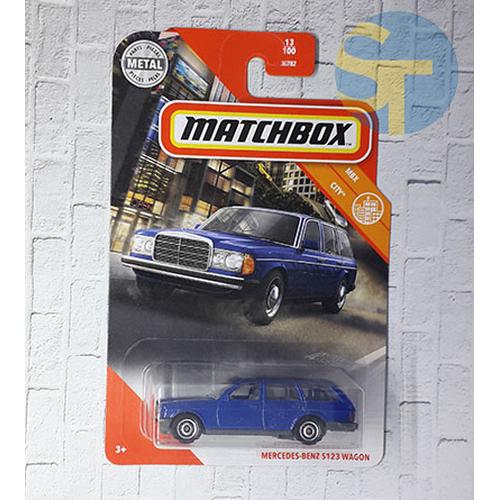 Matchbox Mercedes-Benz S123 Station Wagon (Crema) 2021 – Modello In Scala 53/100 – Edizione Da Collezione Con Custodia Protettiva KLAS - 4