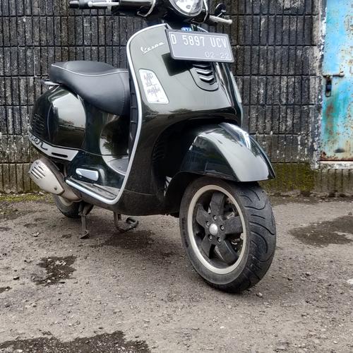 Gambar mini flyscreen vespa LX GTS PRIMAVERA dari geba hobbies Kota Bandung Tokopedia