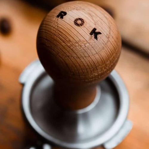 Foto Produk TAMPER Oakwood ROK ORIGINAL ukuran pas 49.7mm dari Toko Rok Presso