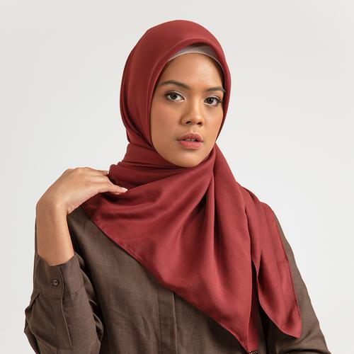 Foto Produk KAMI - NUVOILE SCARF PLAIN 1 - Brick Rose, 120cm X 120cm dari Kami.
