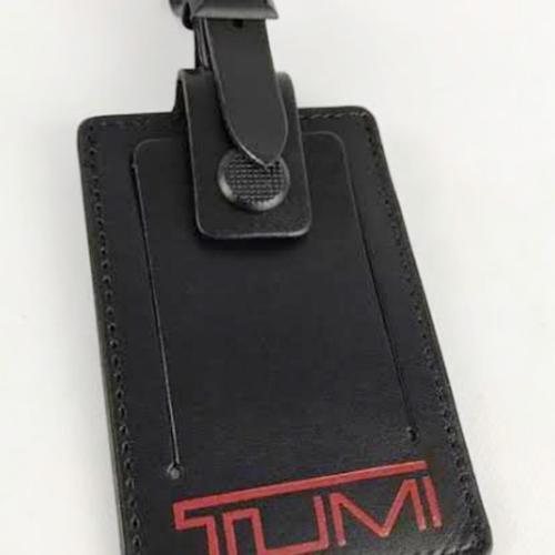 name tag tumi