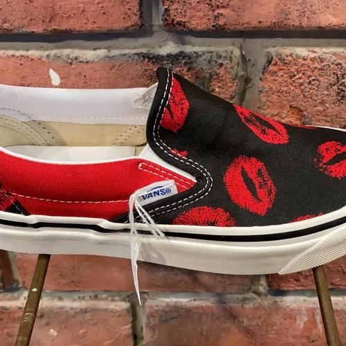 Jual vans slip on valentines - Kota 