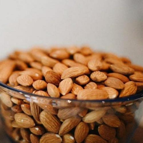 Foto Produk ALMOND MENTAH,RAW ALMOND SUPER 1KG dari ALI KURMA