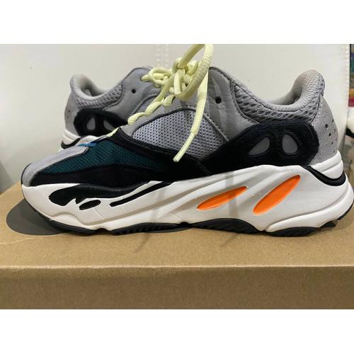 yeezy 700 v2 wave runner