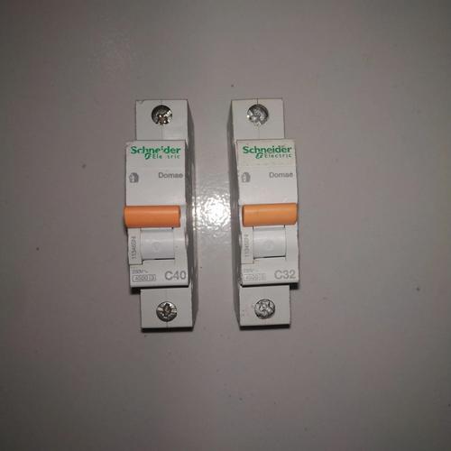 Foto Produk MCB SCHNEIDER DOMAE 1P 32A 40A ORIGINAL SNI COPOTAN MULUS 1 PHASE dari ASAAH Elektrik