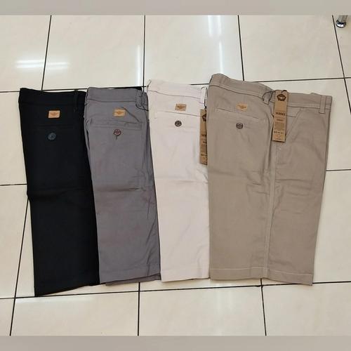Foto Produk celana pendek katun pria size 33-40 dari hrs jeans