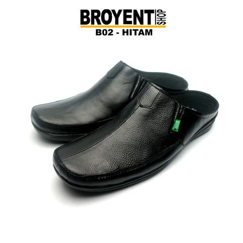 Foto Produk Sandal Sepatu Pria Model Bustong Kulit asli B02 - Hitam, 39 dari Broyent-shop